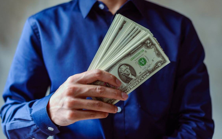 月底迎财神！水瓶座脑袋变黄金、狮子座惊喜进帐　3星座把握机会赚大钱