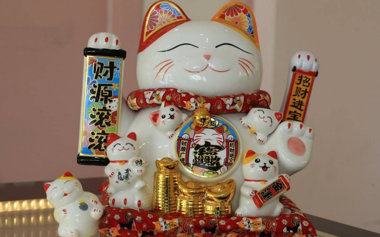 射手靠正能量吸金、金牛天生懂爱钱　3星座「超会赚」根本招财猫投胎