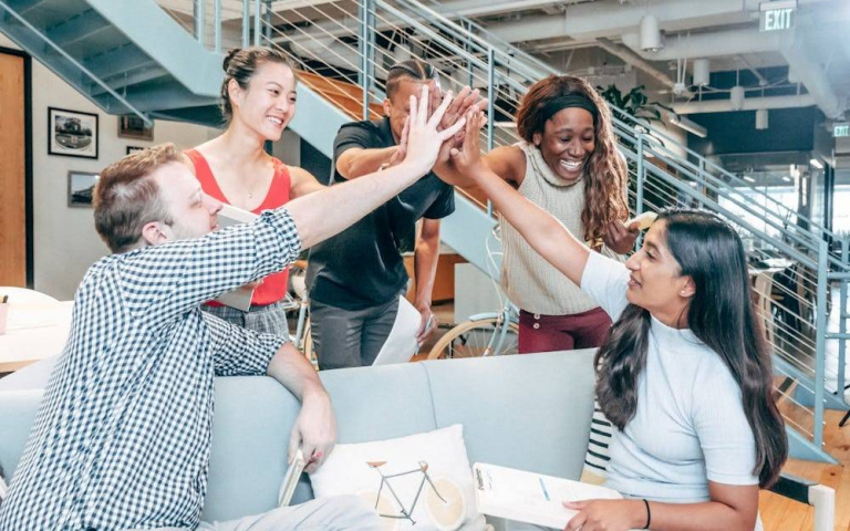 努力终于被看见！土星顺行开启高光时刻　5星座年底靠实力强势翻红