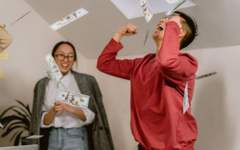 财神爷就爱他！射手乐观收割惊喜、狮子靠气场吸金　3星座天生自带偏财运